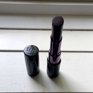Urban Decay | Matte Lipstick | BLACKMAIL